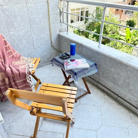 Merkeze Yakin, Ev Rahatliginda * Marmaris